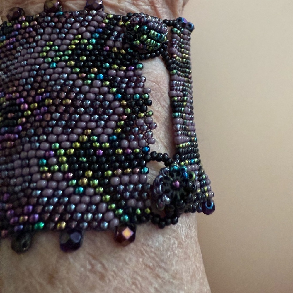 Hand beaded cuff - Picture 2 of 4